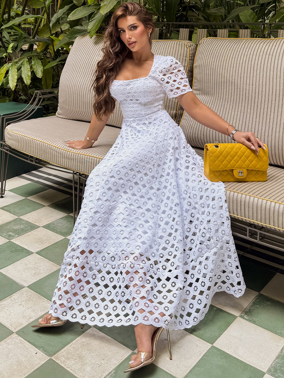 Vestido Midi Branco em Renda Pure