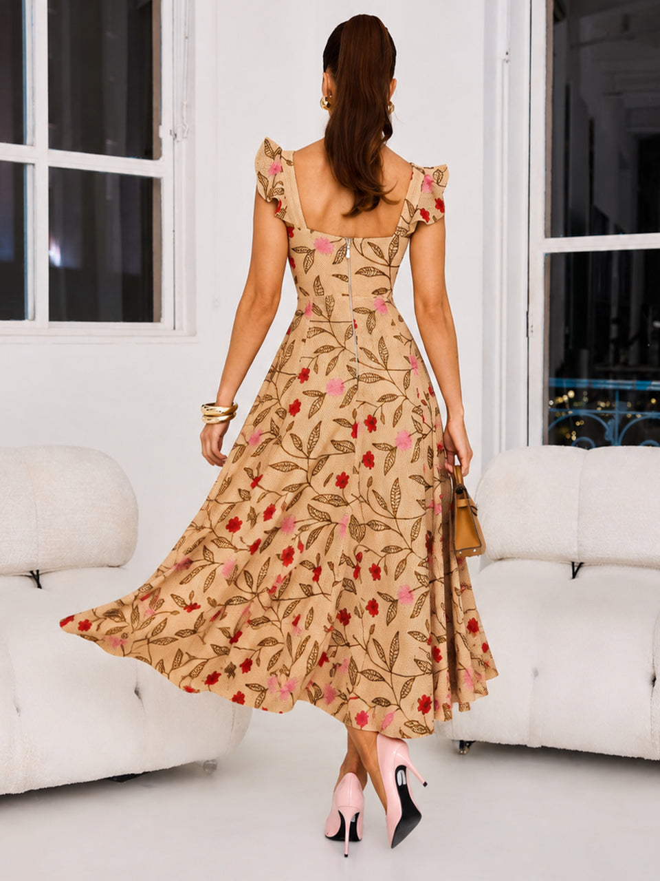 Vestido Catalina Midi Rodado em Telado Bordado Bege | Limonada Pink