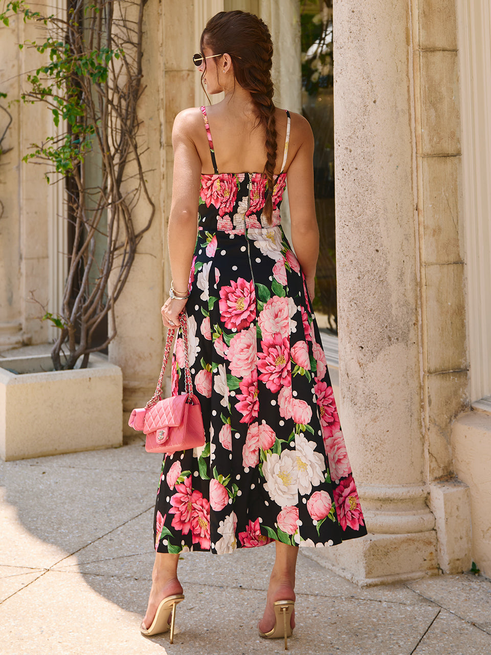 Vestido Mídi Maxi Floral Rosa com Fundo Preto e Poás Blossom