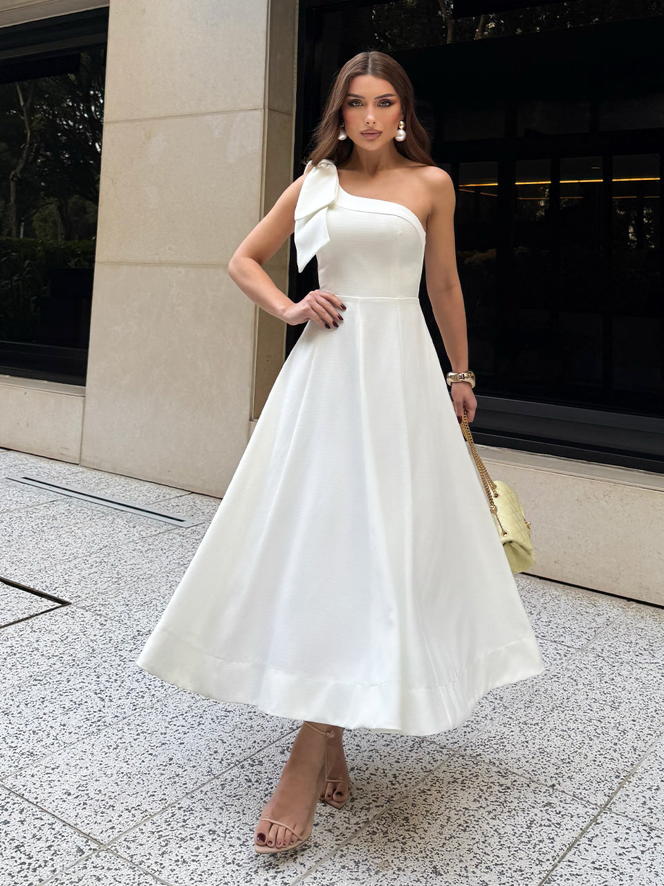 Classic Dress with Asymmetrical Neckline Off-White Alliance