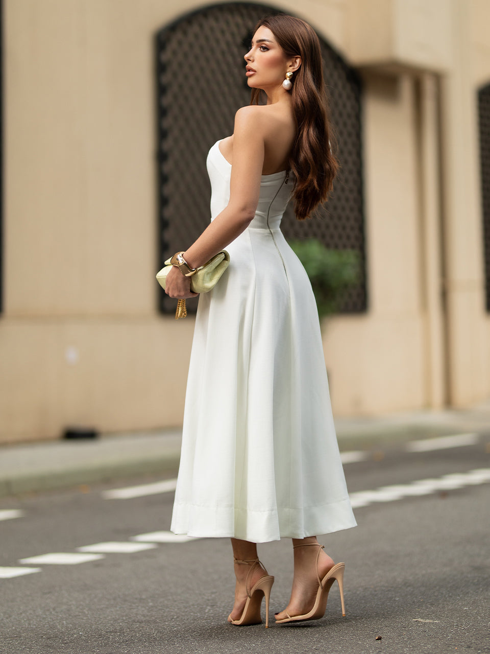 Classic Dress with Asymmetrical Neckline Off-White Alliance