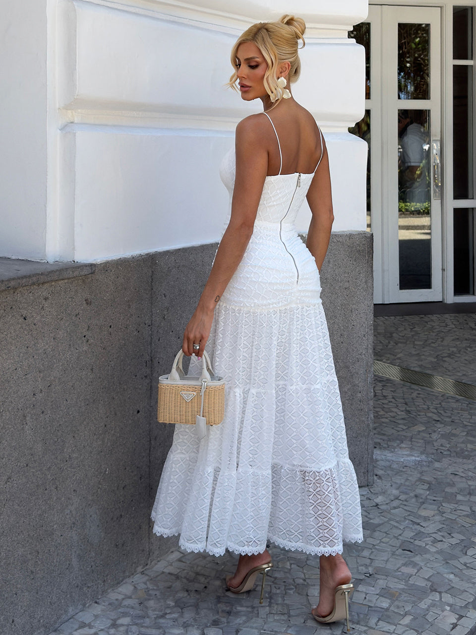 Vestido Midi de Renda Off-White Flower Bud