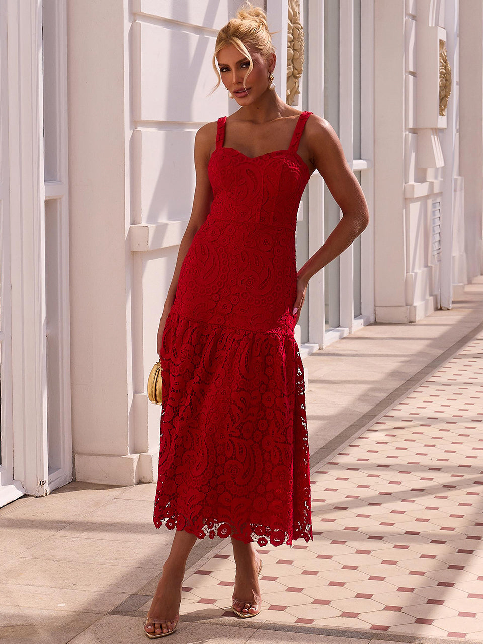 Vestido Midi de Renda Red Glow