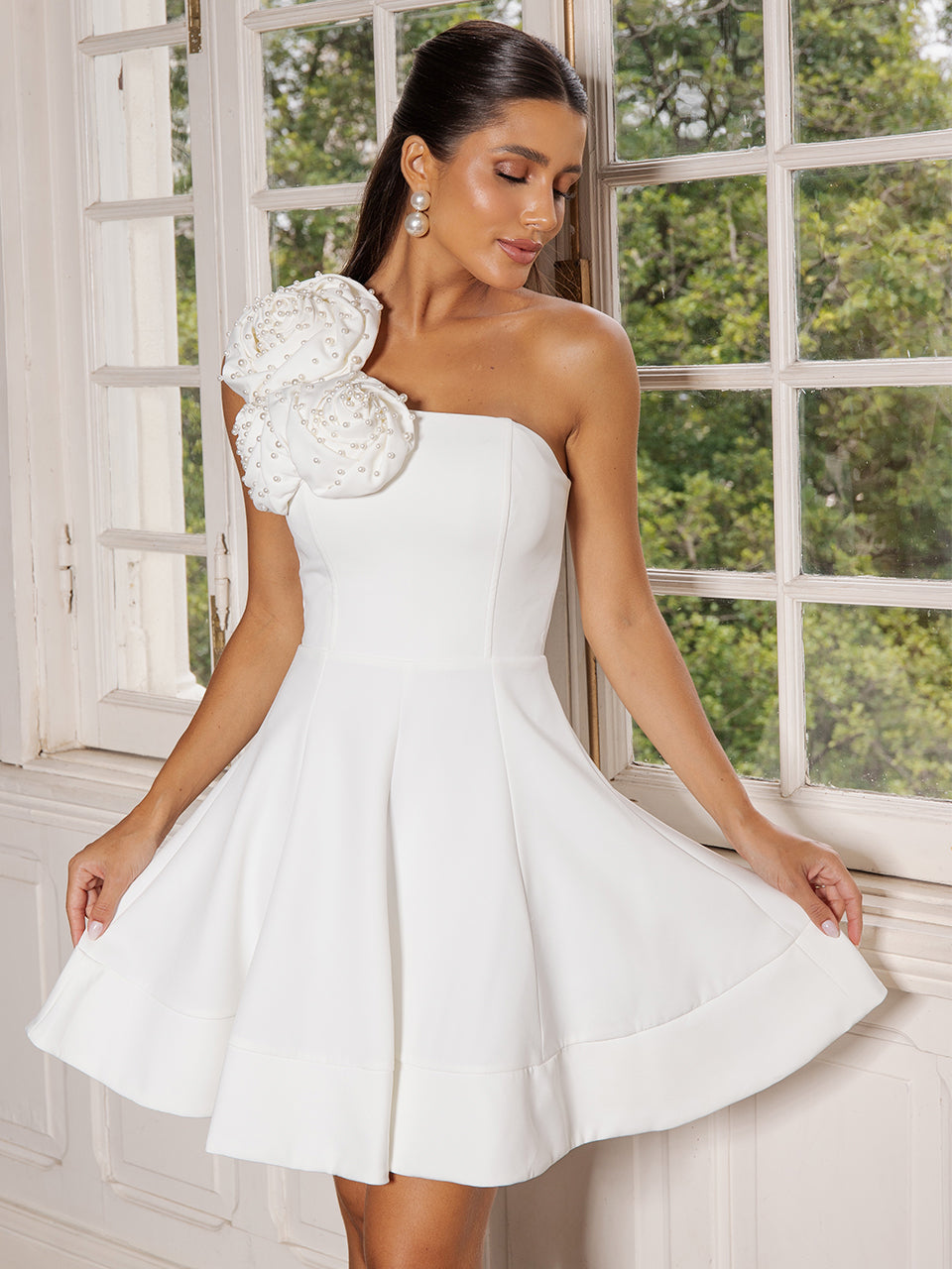 Vestido Curto de Crepe Off White Isabella