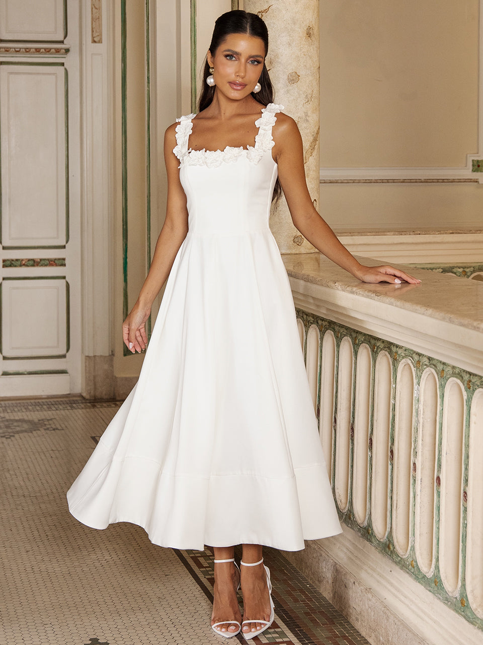 Vestido Midi de Crepe Branco Aurora