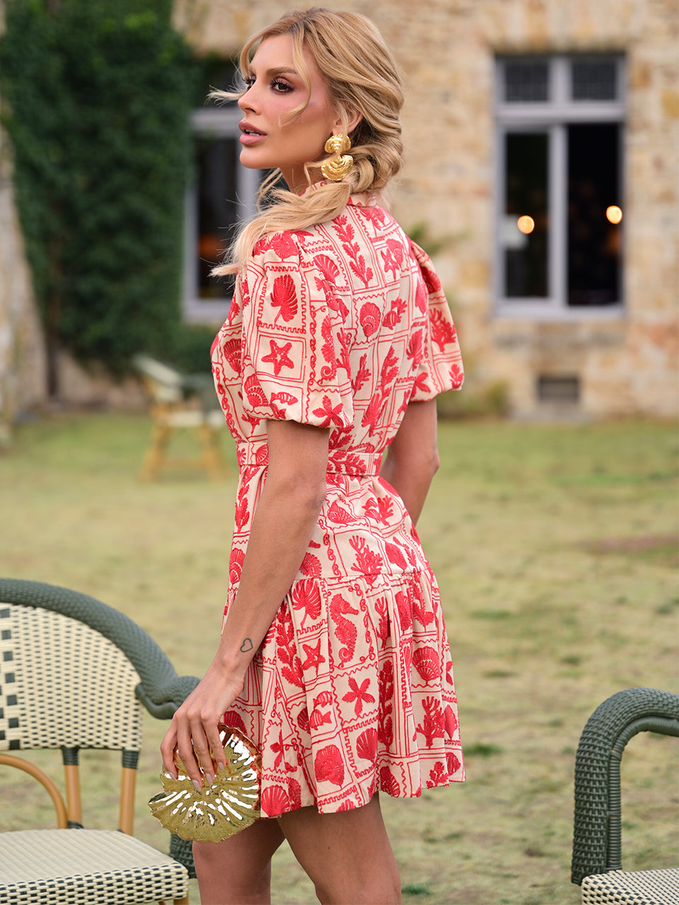 Vestido Coral Curto de Viscolinho Bordado Bege e Vermelho | Limonada Pink
