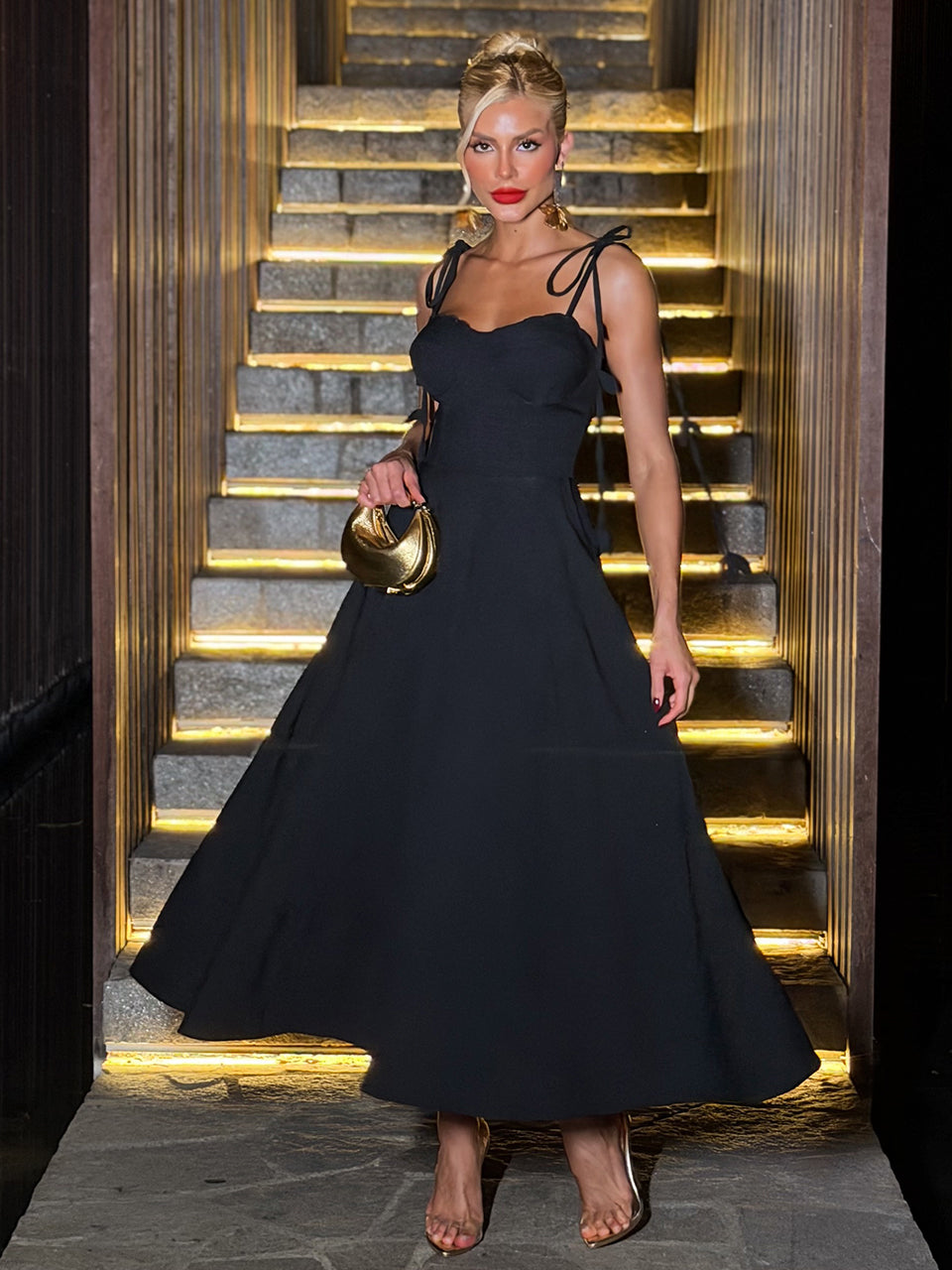 Vestido Midi de Crepe Preto Bella Di Luna