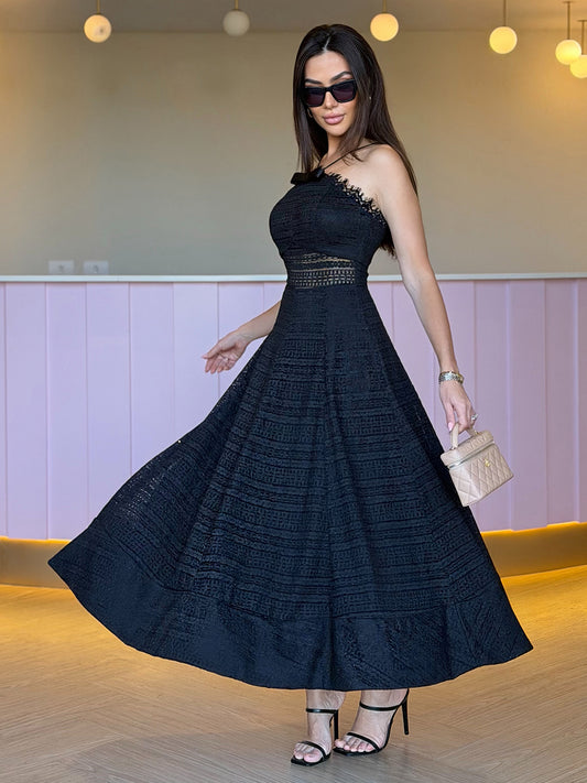 Vestido Midnight Kiss Midi Rodado em Renda Preta com Micro Paetês | Limonada Pink