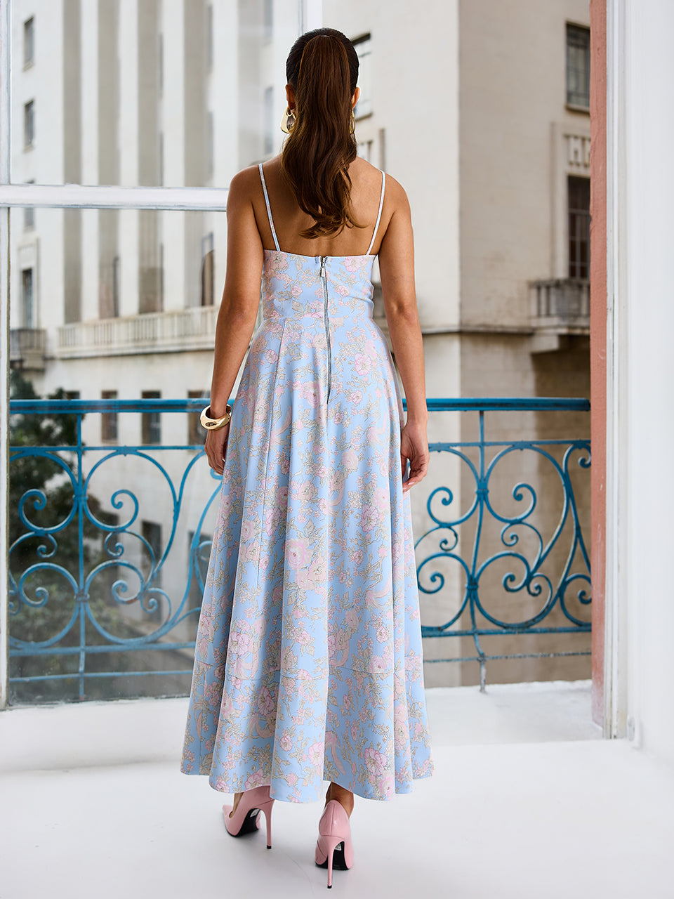 Vestido Palm Springs Midi Rodado em Crepe Estampado Azul | Limonada Pink